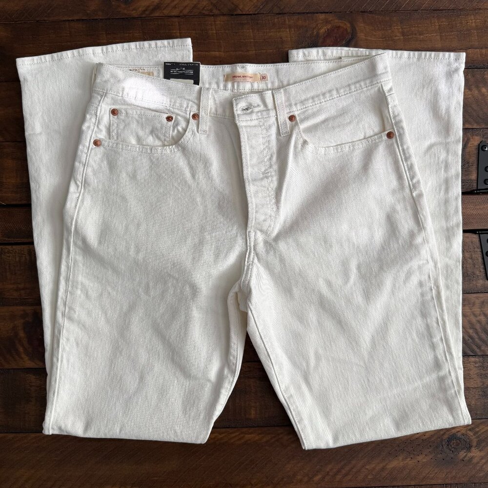 NWT Levi's Women Bootcut Jeans